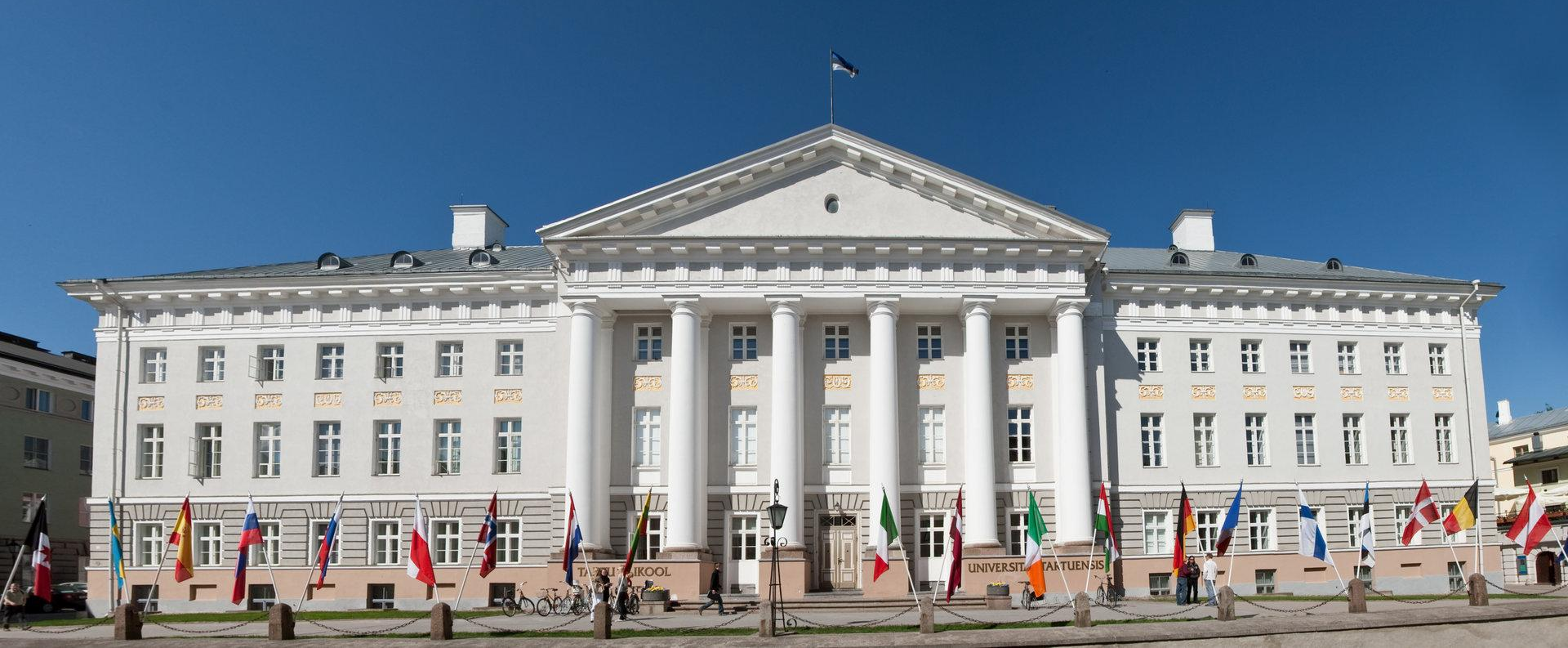 Main building of the University of Tartu (author: Andres Tennus)